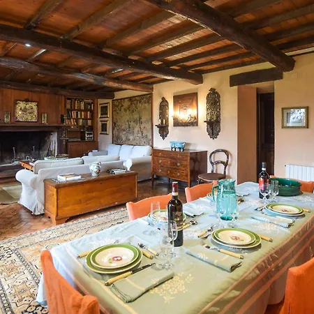 Apartamento Amazing In With Wifi Ficulle